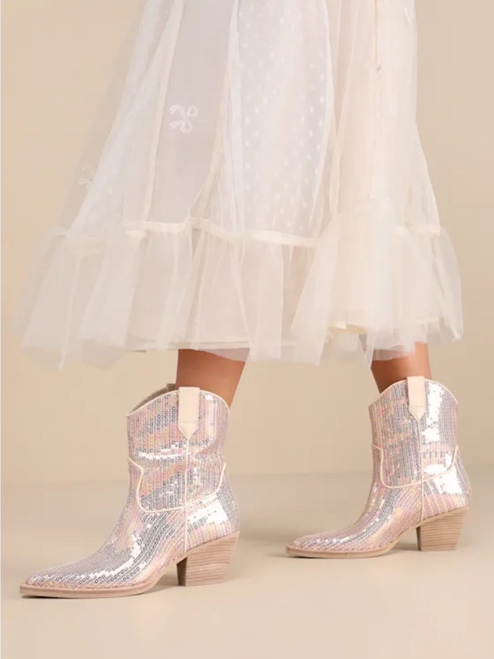 Dolce Vita Runa Sequin Western Ankle
Boots Pointed Toe Block Heel
Cream-Size 6 - Picture 2 of 10